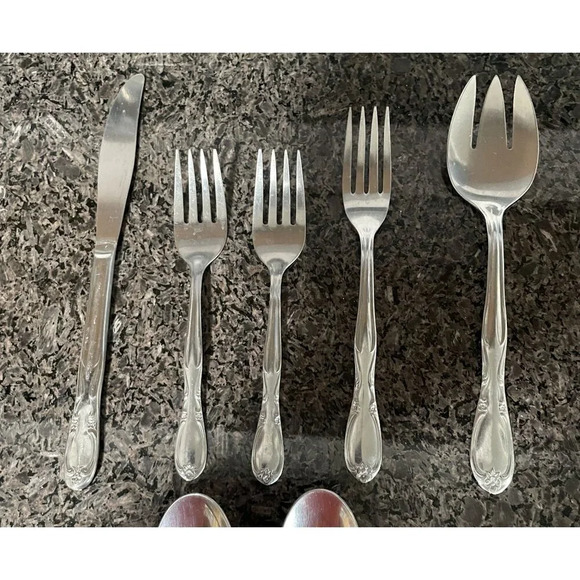 Superior Stainless‎ Steel USA Flatware Set 7 Mixed Pieces Knifes Forks & Spoons - Picture 3 of 6